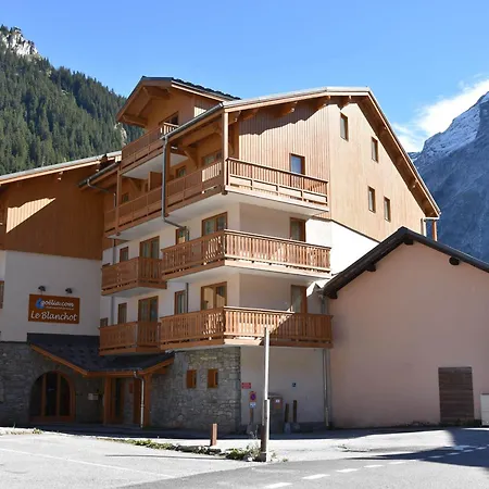 2 Pieces Avec Piscine Chauffee, Balcon, Parking Et Proche Centre A - Fr-1-464-160 Apartment *